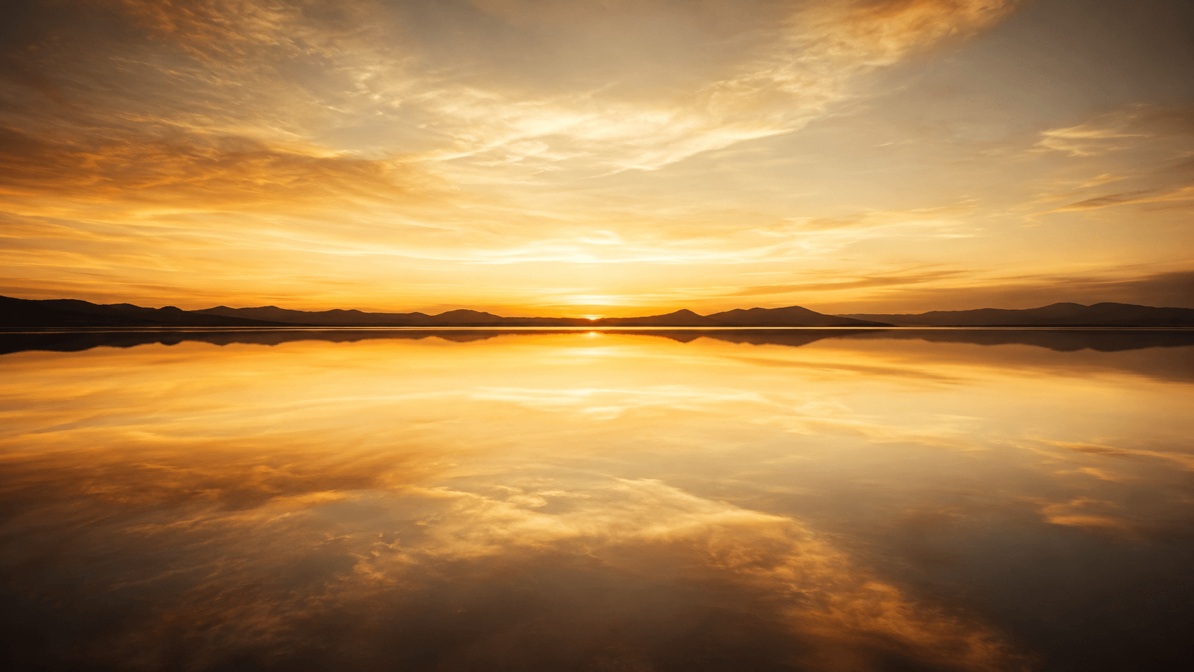 Peace and inner peace as a state of awareness explored by Hillis Pugh through stillness Higher Self connection balance and soul knowing